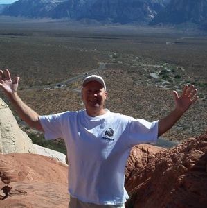 Meet your Posher, Bruce